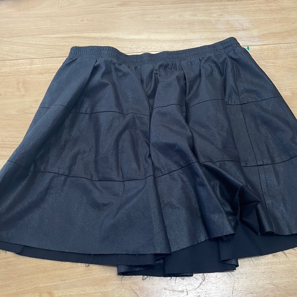 Black skirt